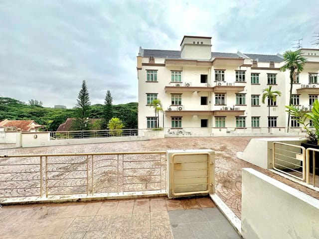 Le Hill Condominium